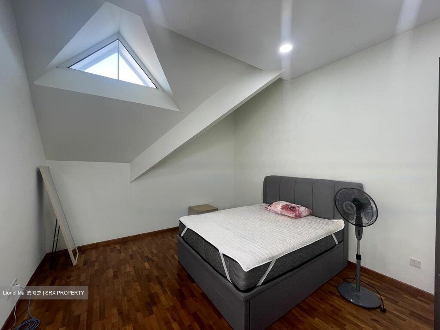 Sennett Estate (D13), Semi-Detached #496954591